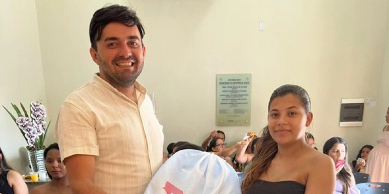 Prefeitura de Sousa realiza mais uma etapa de entrega de enxovais do Programa Social Meu Bebê