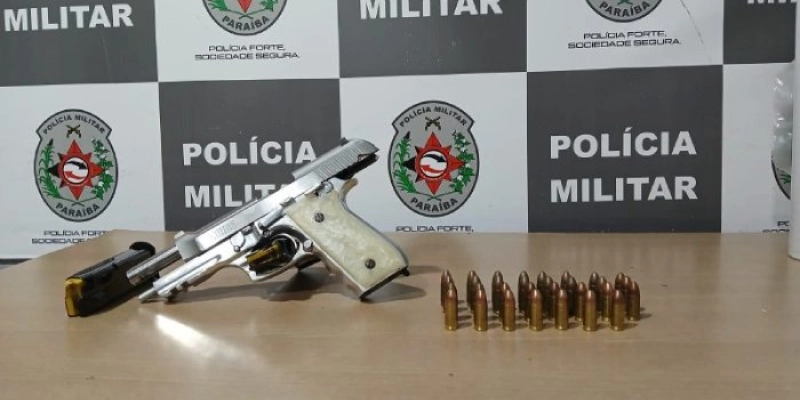 Polícia Militar prende suspeito por porte ilegal de arma durante Operação Zero Álcool