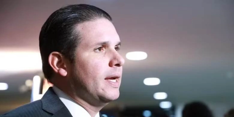 Hugo Motta afirma que anistia a presos do 8 de janeiro será discutida na Câmara