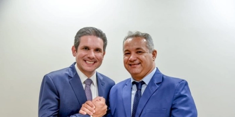 Gerôncio Júnior parabeniza Hugo Motta pela vitória na Câmara dos Deputados