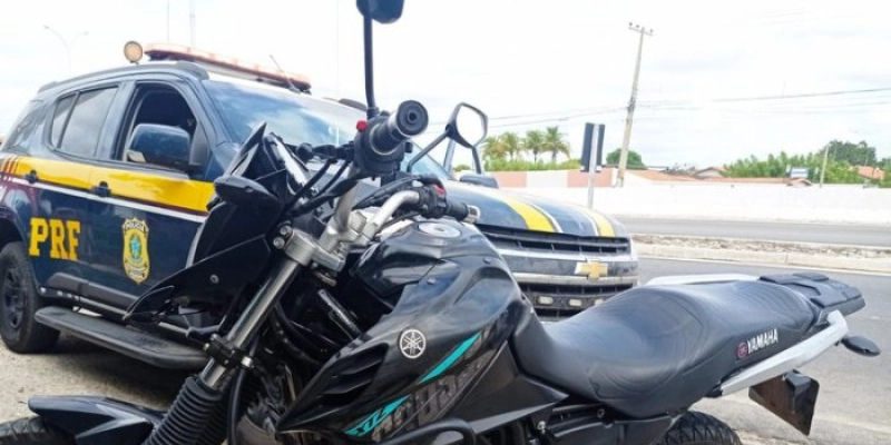 PRF apreende moto adulterada na Paraíba