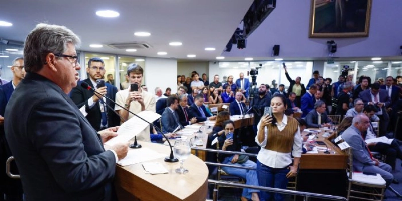 João Azevêdo anuncia na abertura dos trabalhos na AL a inauguração de diversas obras, além da expansão do programa “Tá na Mesa”