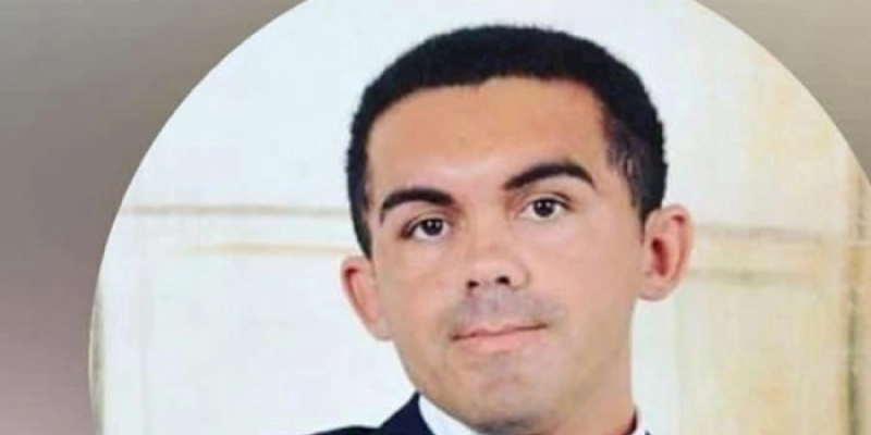 Professor é morto a tiros em praça pública no Sertão da Paraíba