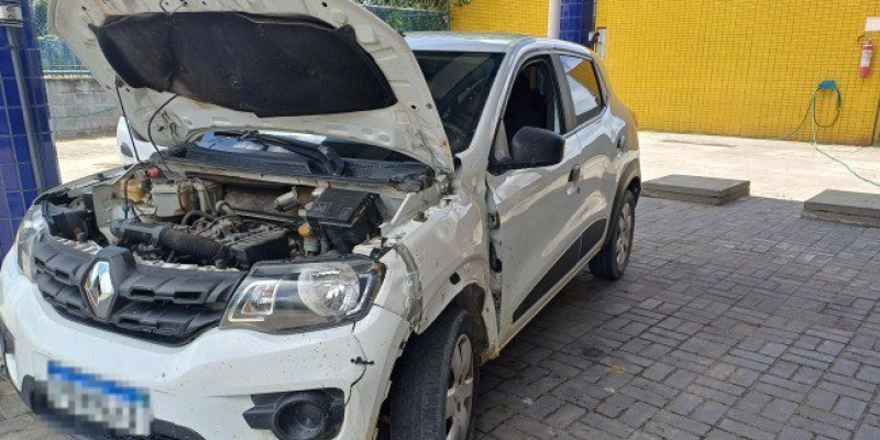 Em menos de 05h, a PRF na Paraíba recupera dois veículos e flagra dois condutores embriagados