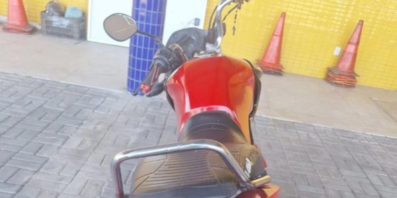 Mulher é detida pela PRF, na Paraíba, com moto roubada em Itambé-PE