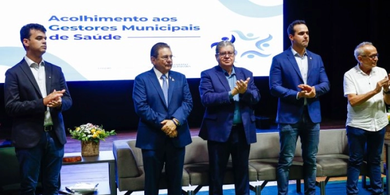 João Azevêdo destaca investimentos na interiorização e ampliação de atendimentos na Saúde em encontro com gestores municipais