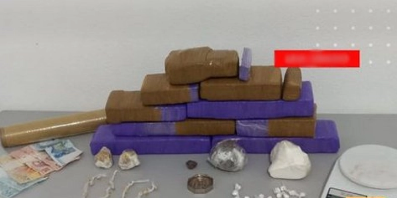Polícia Militar desarticula ponto de venda de drogas na cidade de Santa Luzia