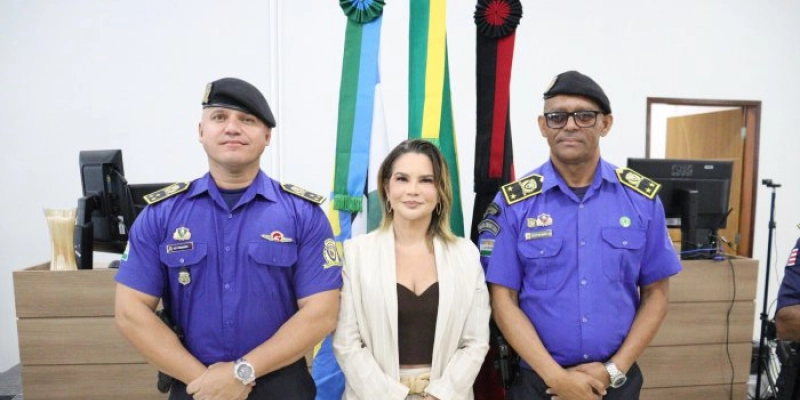 Karla Pimentel empossa novo comando da Guarda Civil Metropolitana, anuncia ajuste salarial e reforça valorização profissional