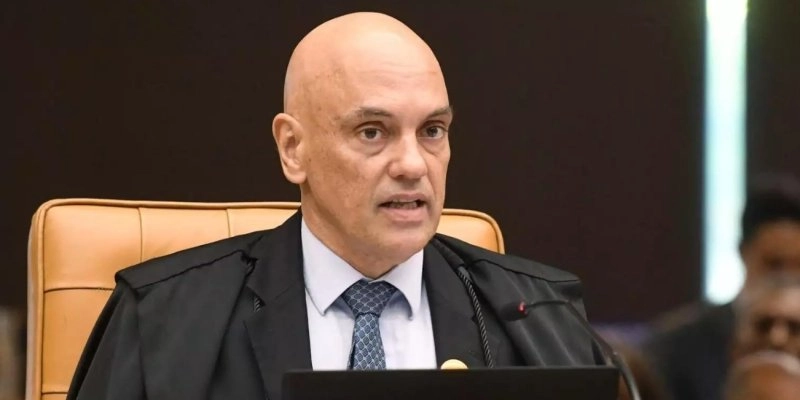 Moraes manda rede social X pagar multa de R$ 8,1 milhões