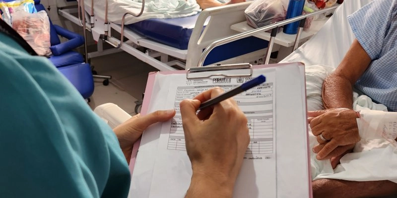Farmácia Clínica no Hospital Edson Ramalho garante mais segurança ao paciente com doenças vasculares