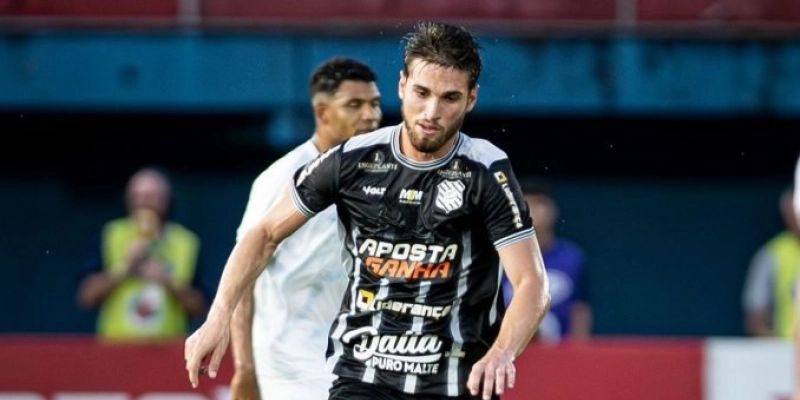 Volante ex-Figueirense reforça o Botafogo-PB; atacante Riquelmo pode ser o próximo