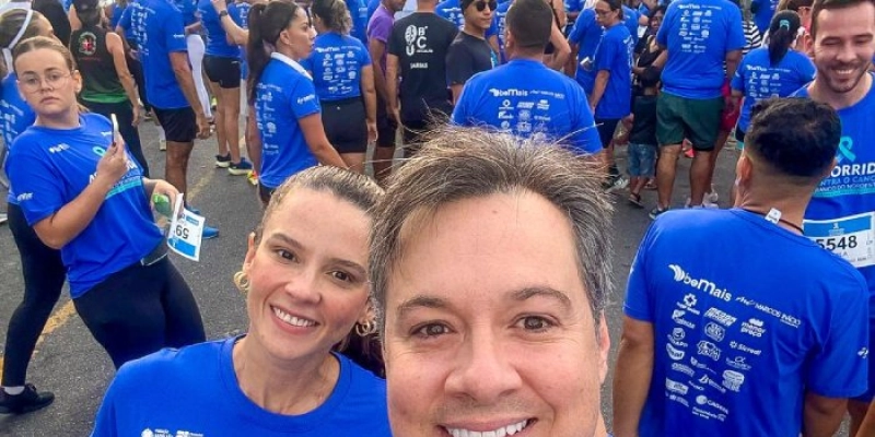 Júnior Araújo e Ana Emília participam da 4ª Corrida Contra o Câncer em João Pessoa