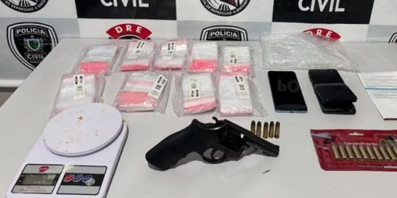 Homem é preso por força de mandado de prisão no interior paraibano; um revólver foi apreendido