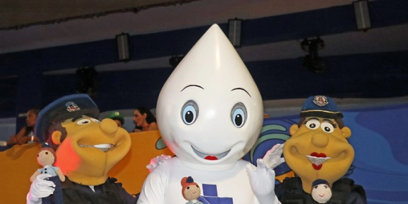 Saúde leva Zé Gotinha às festas de Carnaval para incentivar a vacinação