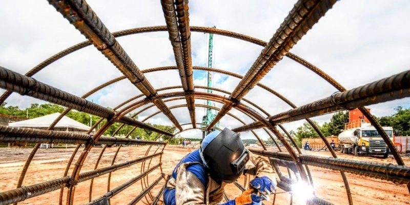 Governador acompanha início das obras da Ponte do Futuro e destaca importância do investimento para a mobilidade urbana e turismo 