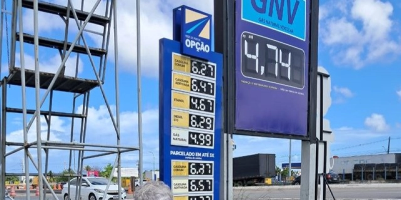 Procon-JP encontra diferença de R$ 0,23 no preço da gasolina em pesquisa para combustíveis