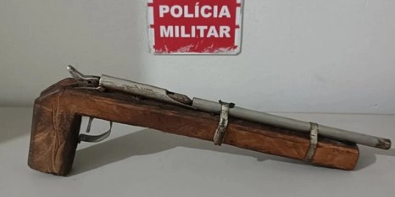Durante Operação, PM cumpre mandado de prisão e prende indivíduo por posse de arma de fogo