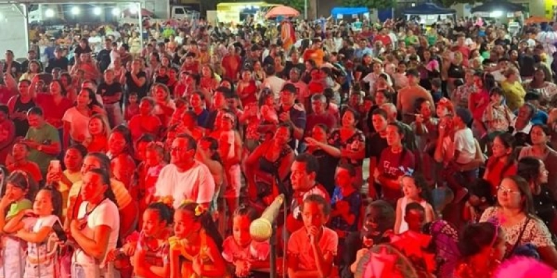 Prefeitura de Sousa realiza a primeira noite do Carnaval Mult Kids, no Largo da Estação Ferroviária