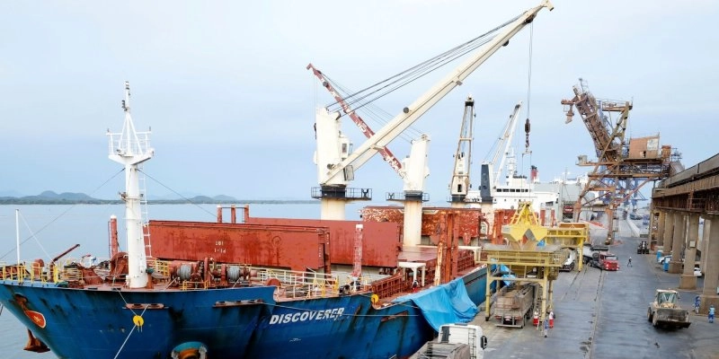 Balança comercial tem pior fevereiro desde 2015 e registra déficit de US$ 323 milhões