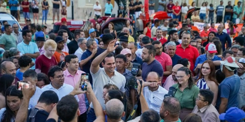 Lucas Ribeiro inspeciona obras, anuncia início da construção do Centro de Hemodiálise e recebe Título de Cidadão de Picuí