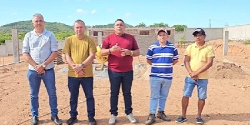 João Neto visita canteiro de obras o Ginásio Poliesportivo do Assentamento Acauã