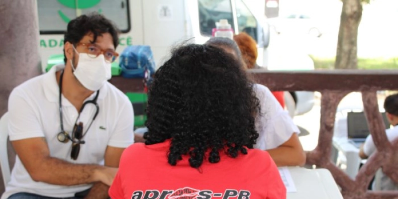 Secretaria de Saúde realiza ação de prevenção e promoção à saúde para prostitutas da Capital