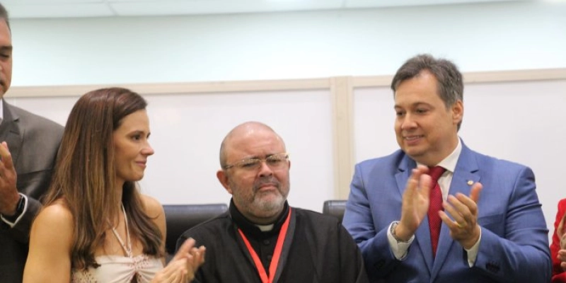 Assembleia Legislativa concede Medalha Epitácio Pessoa ao Padre George