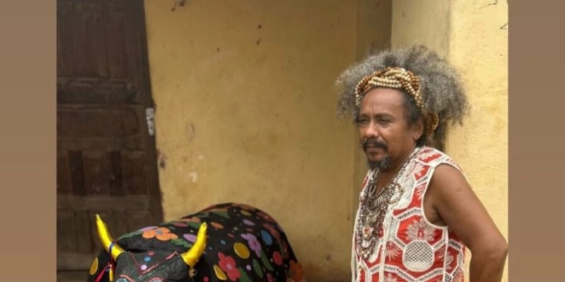 Chico César regrava clipe de Mama África em sua cidade natal após 30 anos