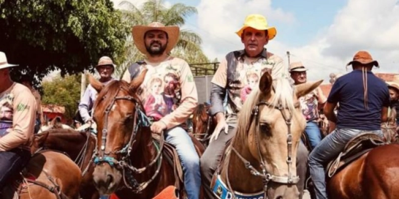 Chico Mendes destaca potencial turístico da Cavalgada de Marimbas, em Cachoeira dos Índios