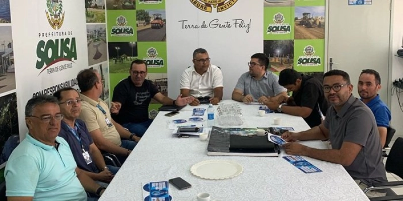 Em Sousa, superintendente do DAESA e chefe de Gabinete se reúnem com vereadores e discutem sobre campanha do uso consciente da água 