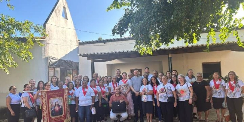 Paróquias de São Francisco de Assis de Poço Dantas e Nossa Senhora dos Milagres de Bernardino Batista realizam retiro espiritual na Comunidade Jesus Pérola Preciosa no Pinhão