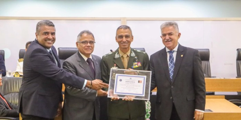 Assembleia Legislativa concede Cidadania Paraibana ao General do Exército Alessandro da Silva
