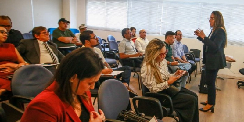 Prefeitura de João Pessoa discute projeto de concessão para gestão de cemitérios e deve lançar edital em abril