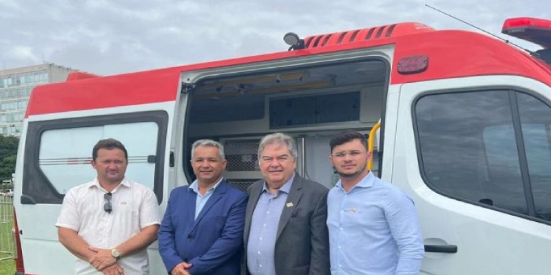 São Francisco recebe ambulância do SAMU para melhorar atendimento de emergência