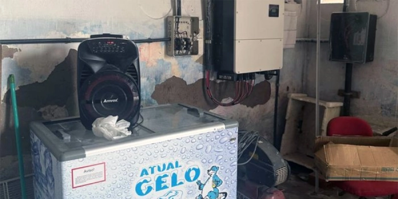 Agevisa identifica irregularidades e interdita fábrica de gelo no Distrito Industrial de Guarabira