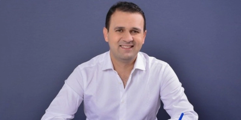 Rombo na folha e servidores sem concurso: TCE pede punição contra Prefeito de Bernardino Batista
