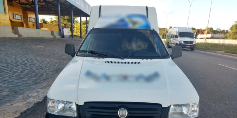 PRF tira de circulação Fiorino adulterada e recupera HB20 furtado