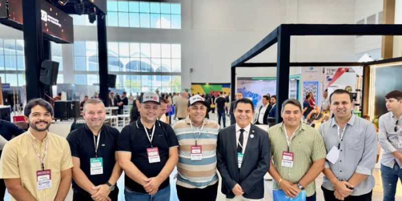Deputado Wilson Santiago fortalece compromisso com municipalismo em encontro com prefeitos paraibanos