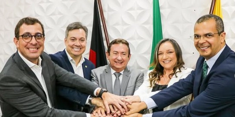 Júnior Araújo participa das comemorações pelos 71 anos de emancipação de Coremas e anuncia investimentos em saúde