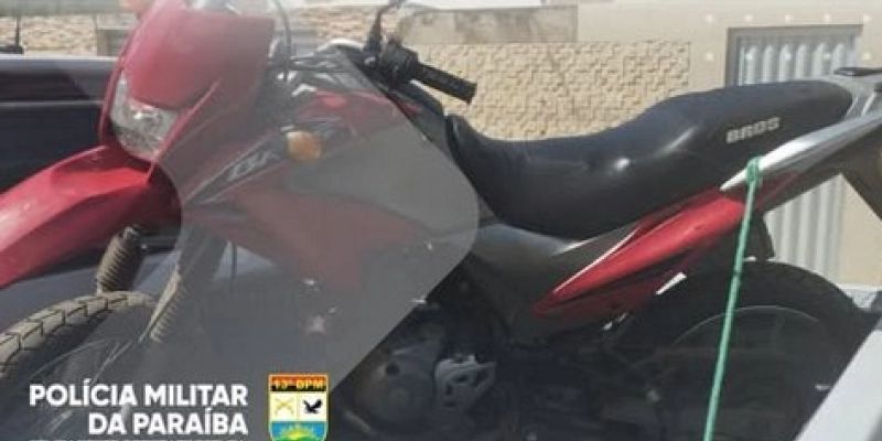 Polícia Militar localiza e recupera motocicleta furtada, no Sertão paraibano
