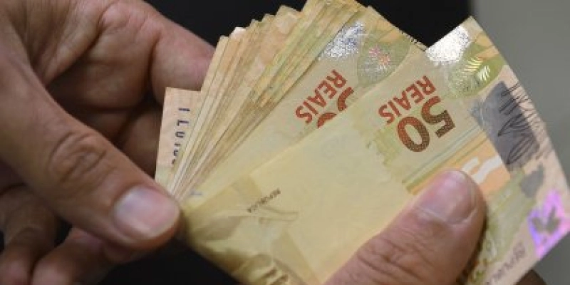 Comércio cresce 0,5% em fevereiro e atinge maior patamar da história