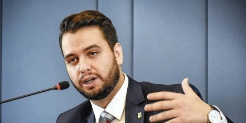Moraes nega acesso a geolocalização de Filipe Martins e mantém negativa à defesa: “Sem pertinência”