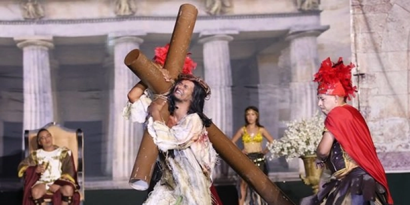 Paixão de Cristo emociona multidão e reforça tradição cultural em Cajazeiras