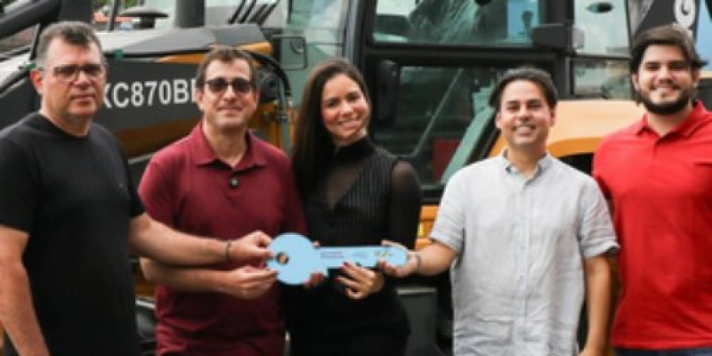 Com apoio de Gervásio, Santana de Mangueira recebe investimento em maquinário público