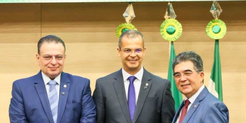 Jutay Meneses recebe Título de Cidadão Piauiense e defende políticas públicas que beneficiem o Nordeste