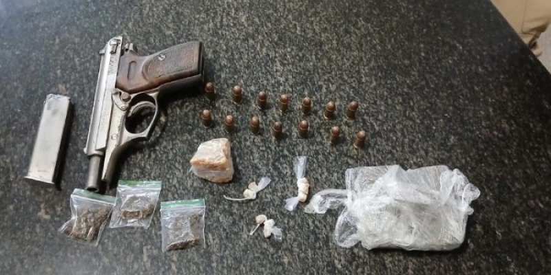 Polícia Militar apreende arma e drogas com dupla suspeita de tráfico em Cabedelo