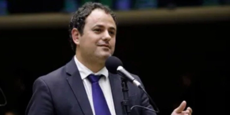 CCJ rejeita recurso de Glauber Braga contra cassação; caso vai a plenário