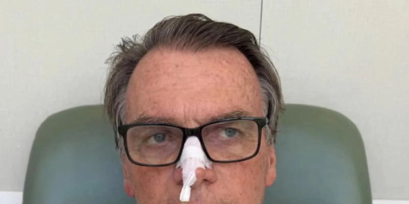 Bolsonaro recebe alta da UTI e segue para quarto em hospital de Brasília