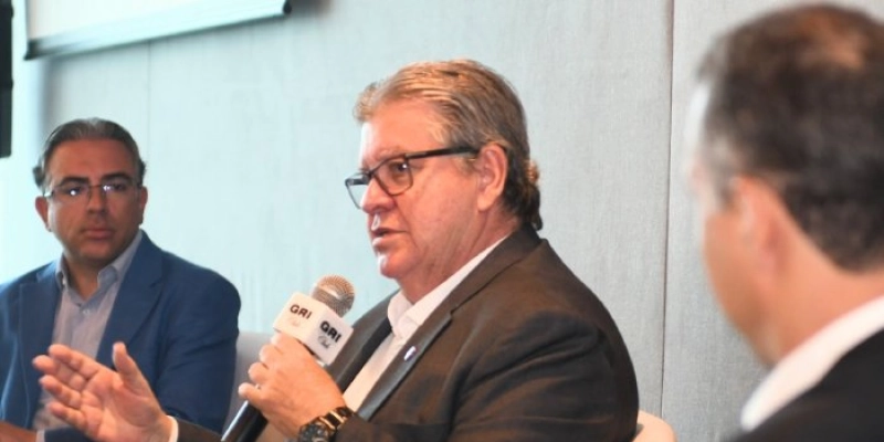 João Azevêdo destaca investimentos em infraestrutura e turismo em evento promovido pelo segmento imobiliário no Recife 