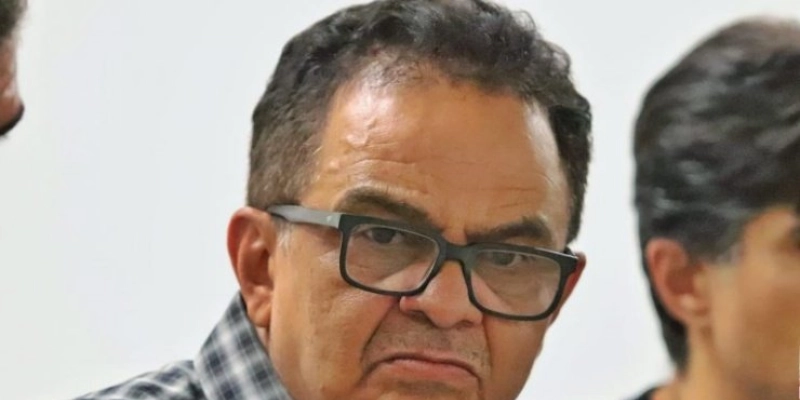 Após saída de Foiani, Sousa confirma Francisco Diá como novo treinador